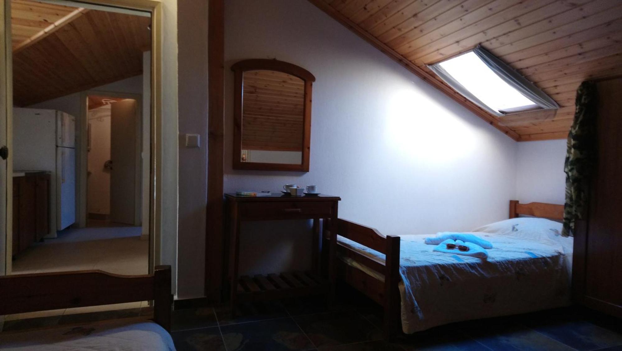 Aparthotel Kiwi Kastle Néa Fókaia Zewnętrze zdjęcie