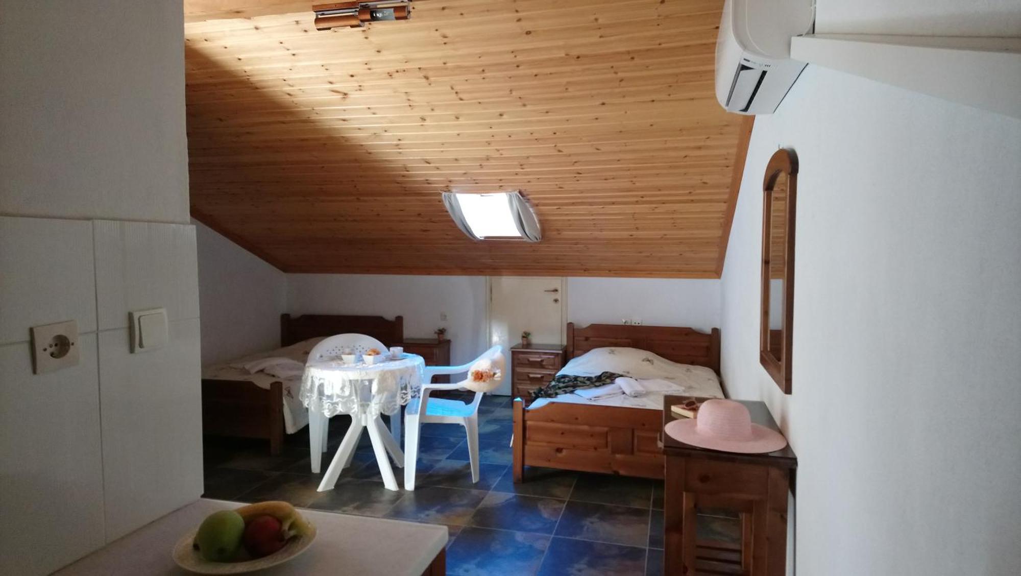 Aparthotel Kiwi Kastle Néa Fókaia Zewnętrze zdjęcie