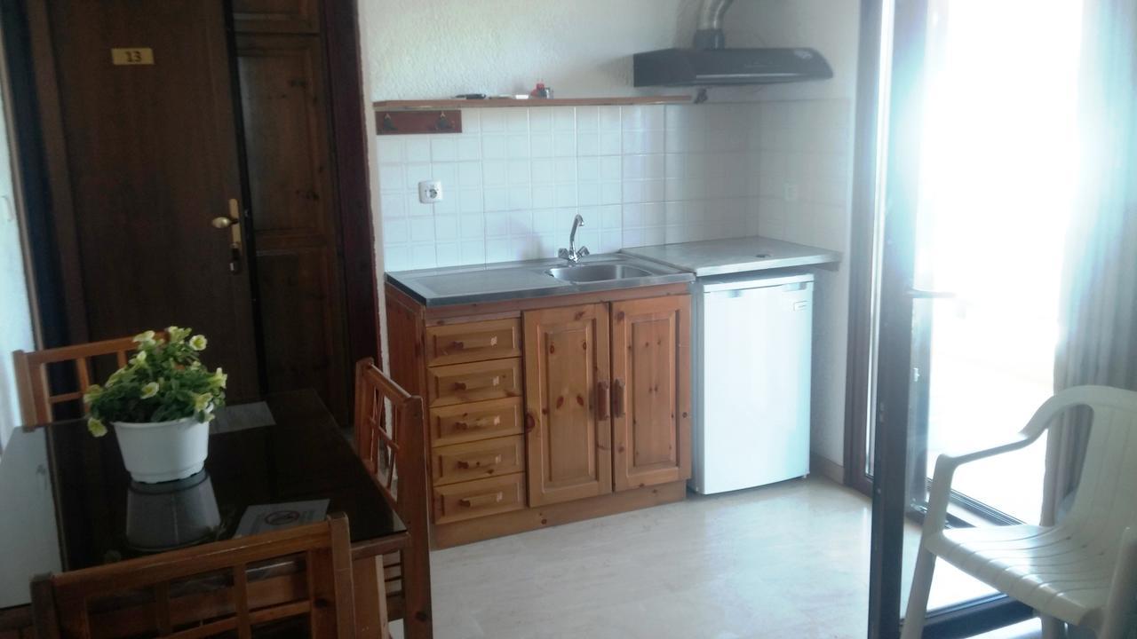 Aparthotel Kiwi Kastle Néa Fókaia Zewnętrze zdjęcie