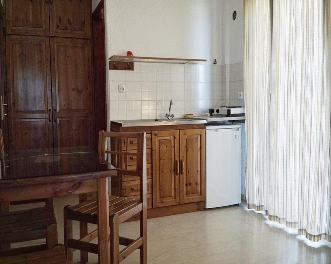 Aparthotel Kiwi Kastle Néa Fókaia Zewnętrze zdjęcie