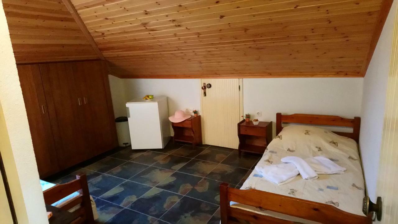 Aparthotel Kiwi Kastle Néa Fókaia Zewnętrze zdjęcie